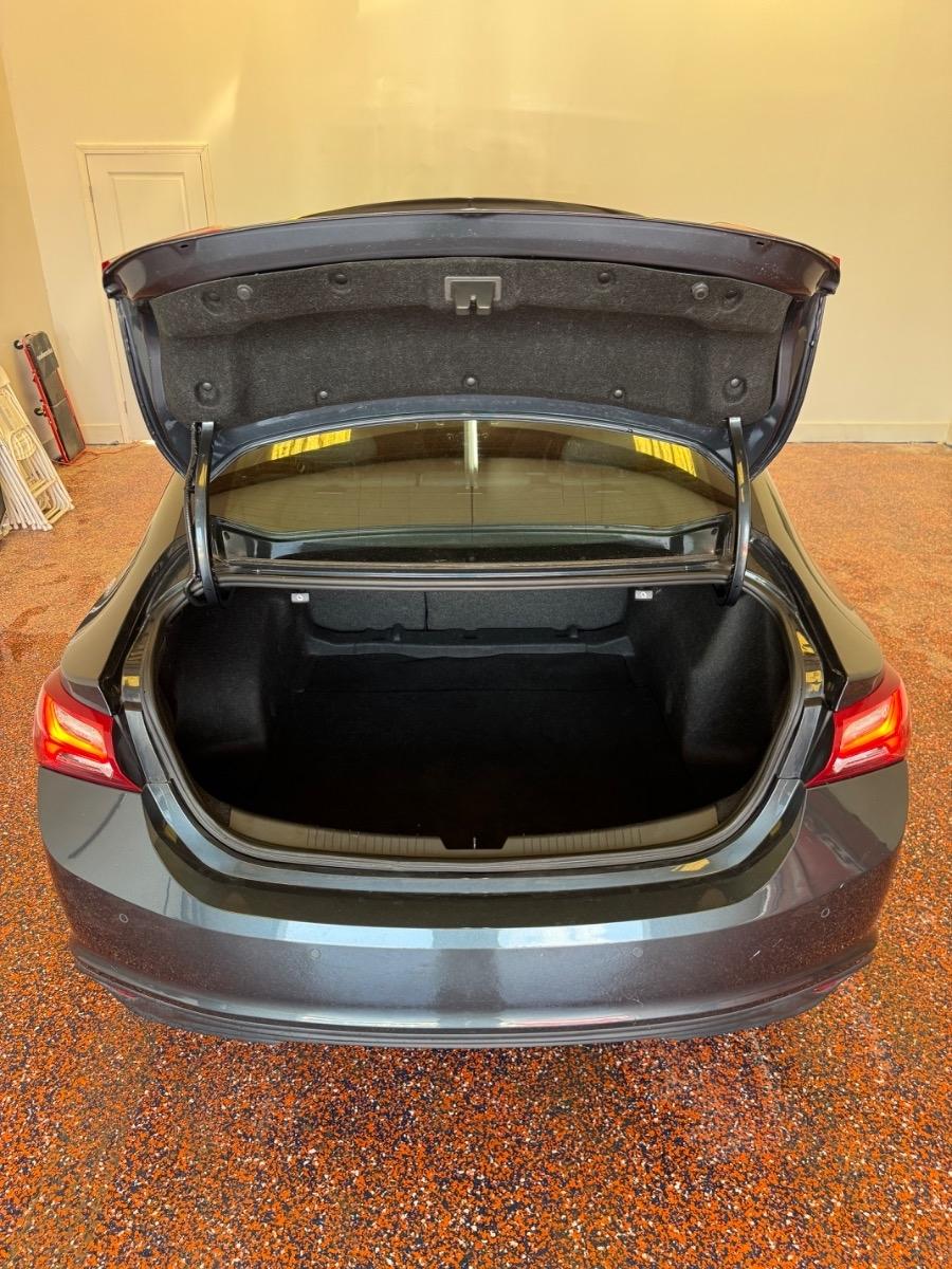 Chevrolet Malibu 4dr Sdn LT 2021