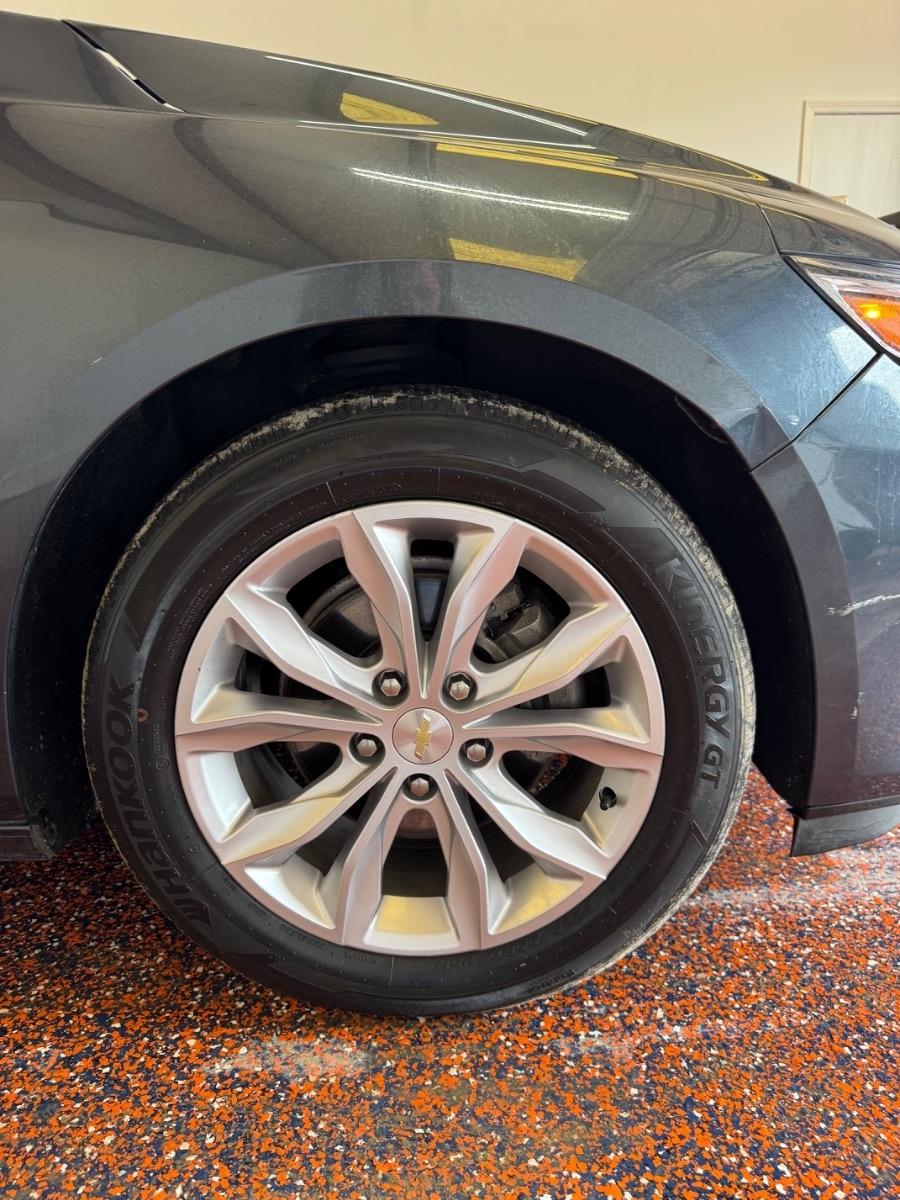 Chevrolet Malibu 4dr Sdn LT 2021