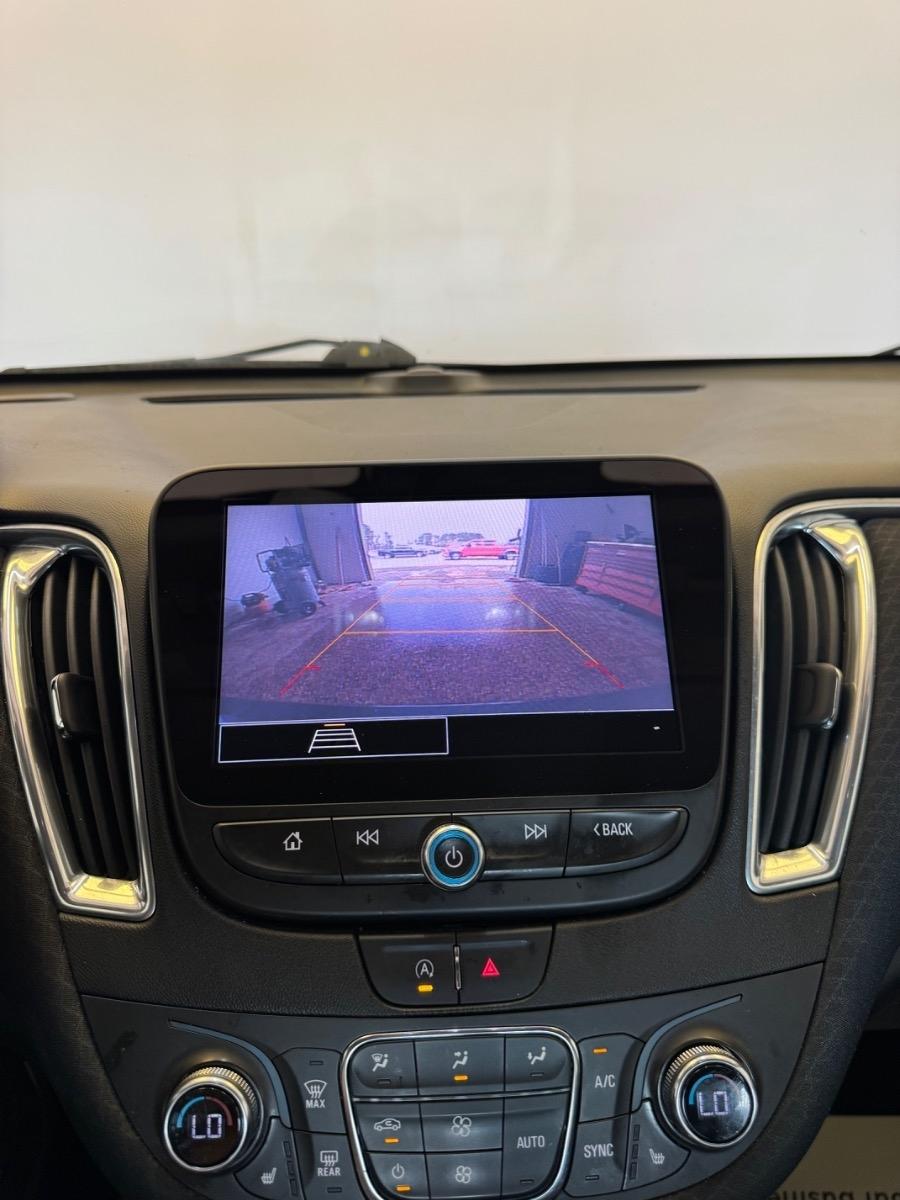 Chevrolet Malibu 4dr Sdn LT 2021