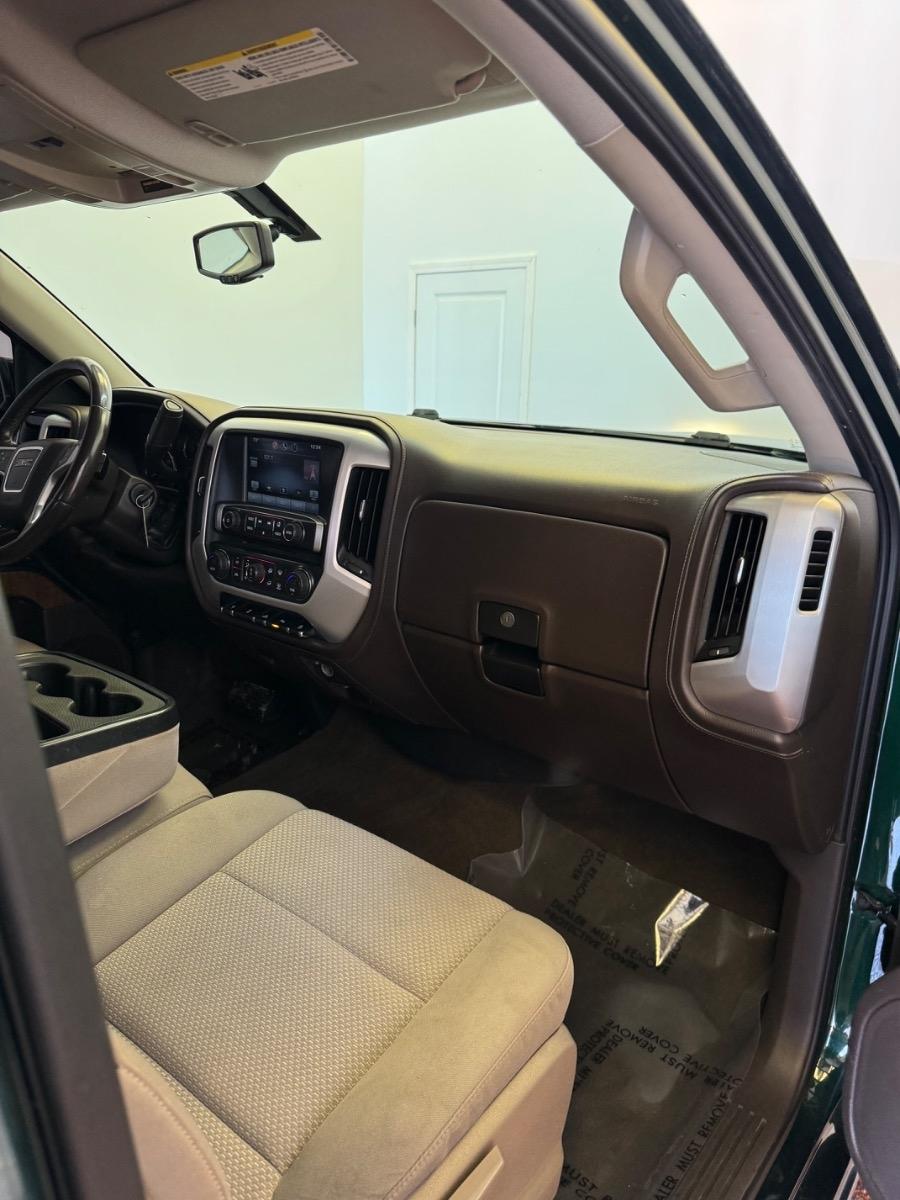 GMC Sierra 1500 4WD Crew Cab 143.5" SLE 2015