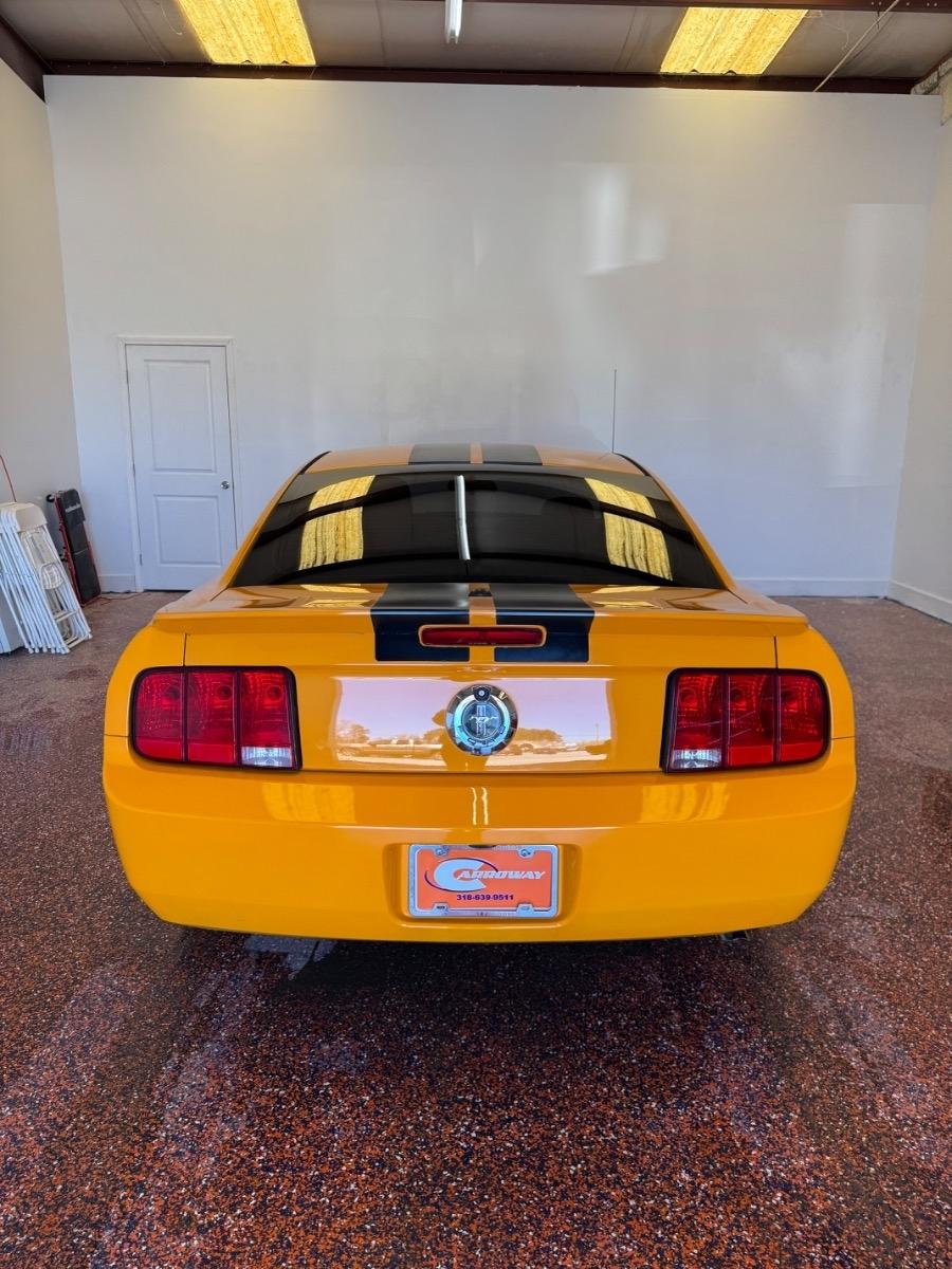 Ford Mustang 2dr Cpe Premium 2007