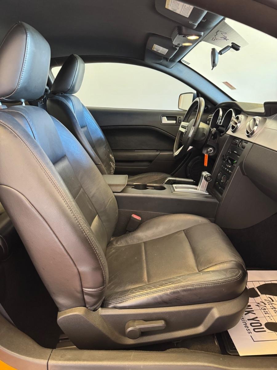 Ford Mustang 2dr Cpe Premium 2007