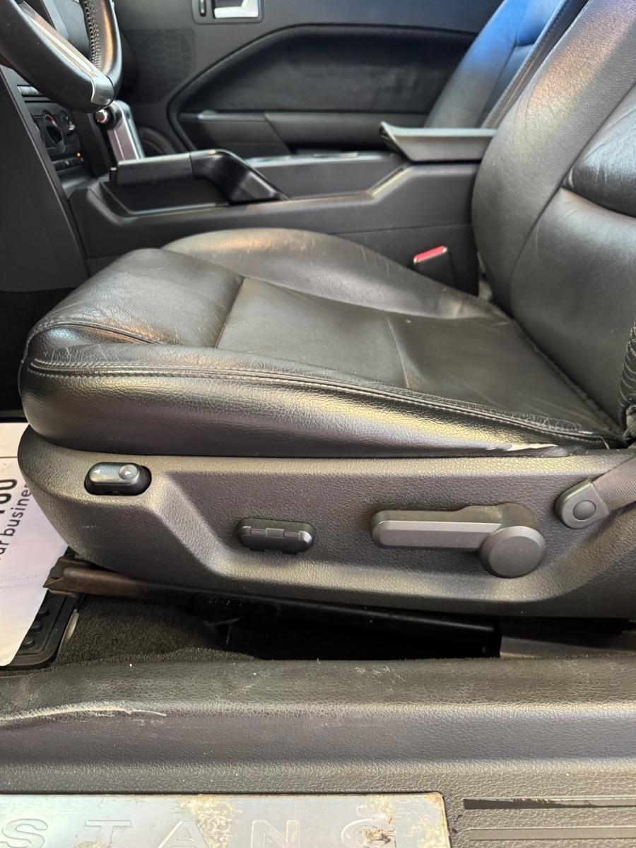 Ford Mustang 2dr Cpe Premium 2007