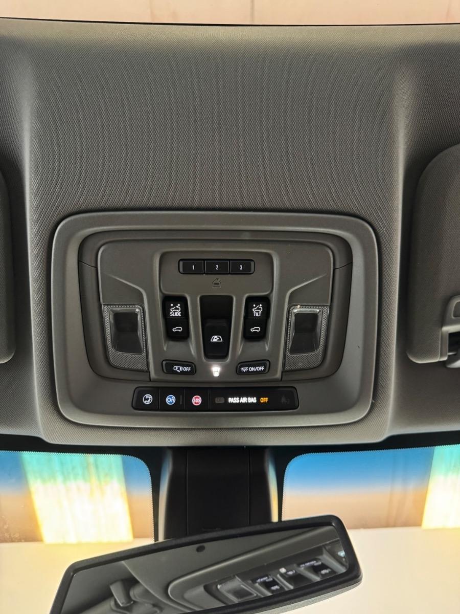 GMC Sierra 1500 4WD Crew Cab 147" SLT 2019