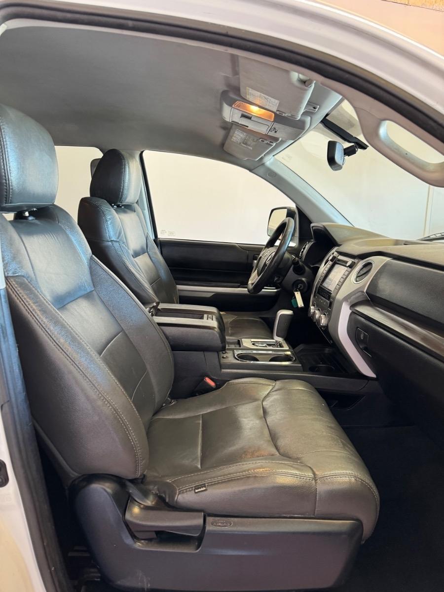 Toyota Tundra 2WD Truck CrewMax 5.7L V8 6-Spd AT SR5 (Natl) 2014