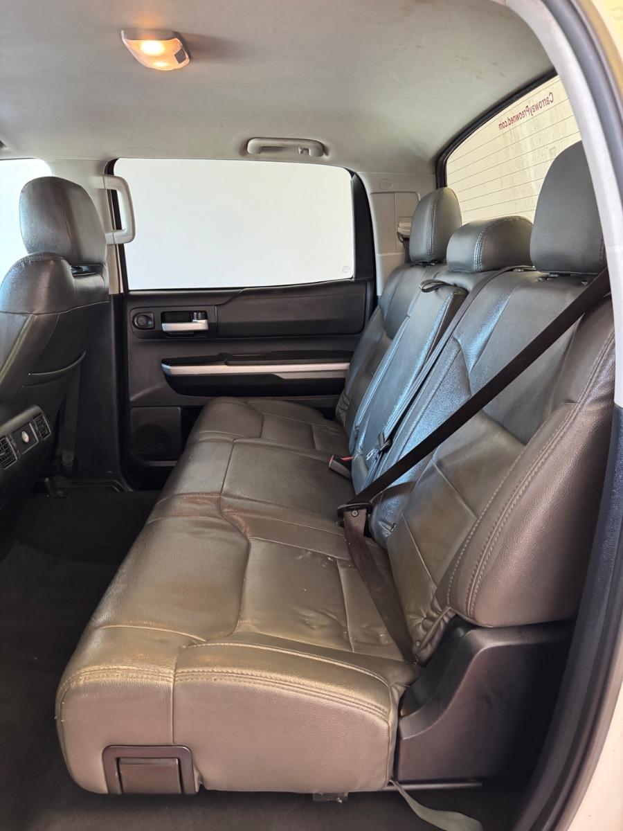 Toyota Tundra 2WD Truck CrewMax 5.7L V8 6-Spd AT SR5 (Natl) 2014