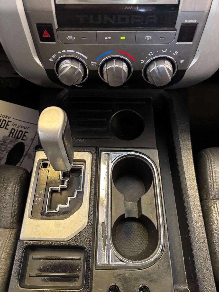 Toyota Tundra 2WD Truck CrewMax 5.7L V8 6-Spd AT SR5 (Natl) 2014