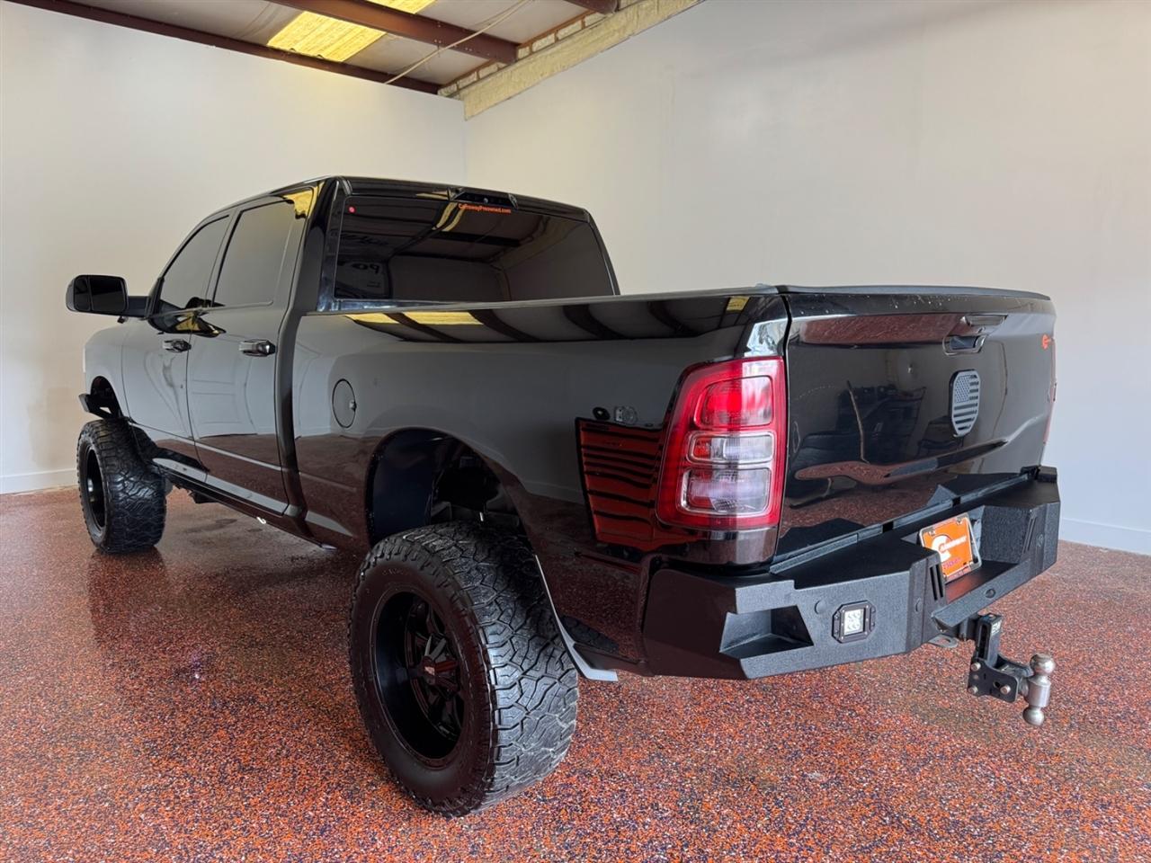 RAM 2500 Lone Star 4x4 Crew Cab 6'4" Box 2021