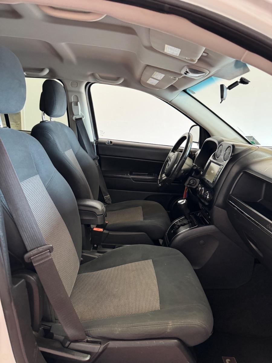 Jeep Compass FWD 4dr Latitude 2011