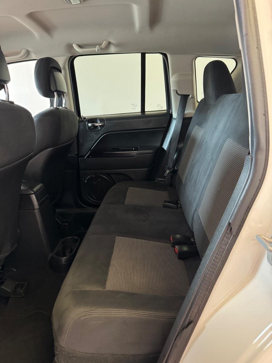 Jeep Compass FWD 4dr Latitude 2011