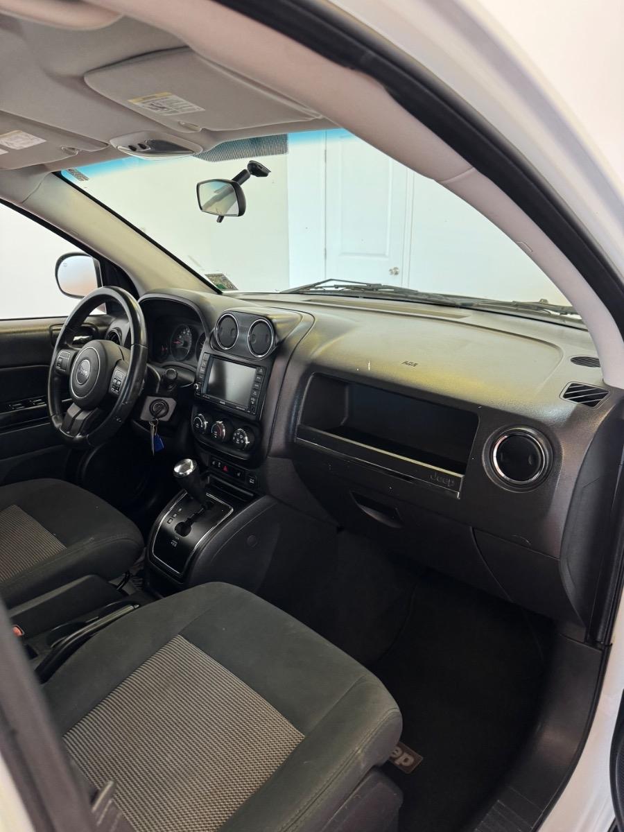 Jeep Compass FWD 4dr Latitude 2011