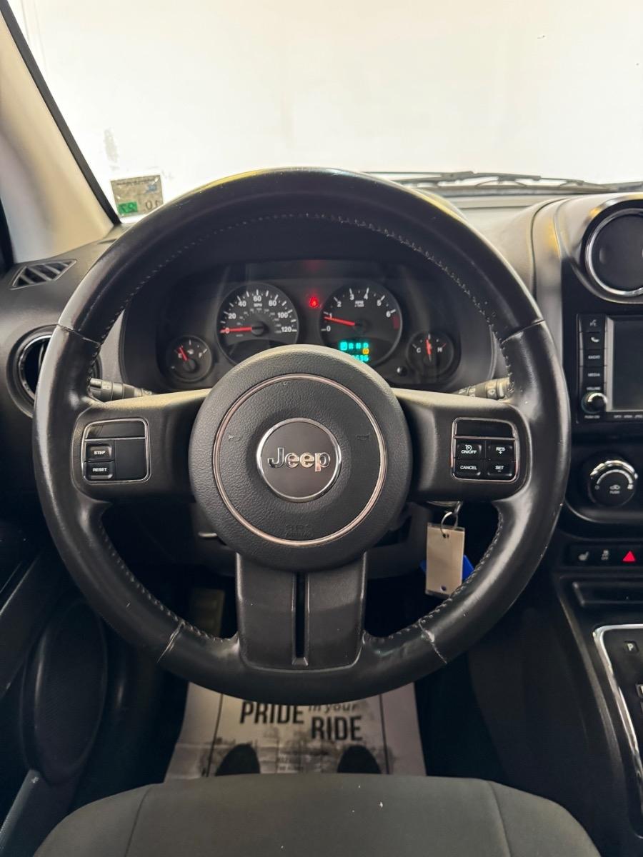 Jeep Compass FWD 4dr Latitude 2011