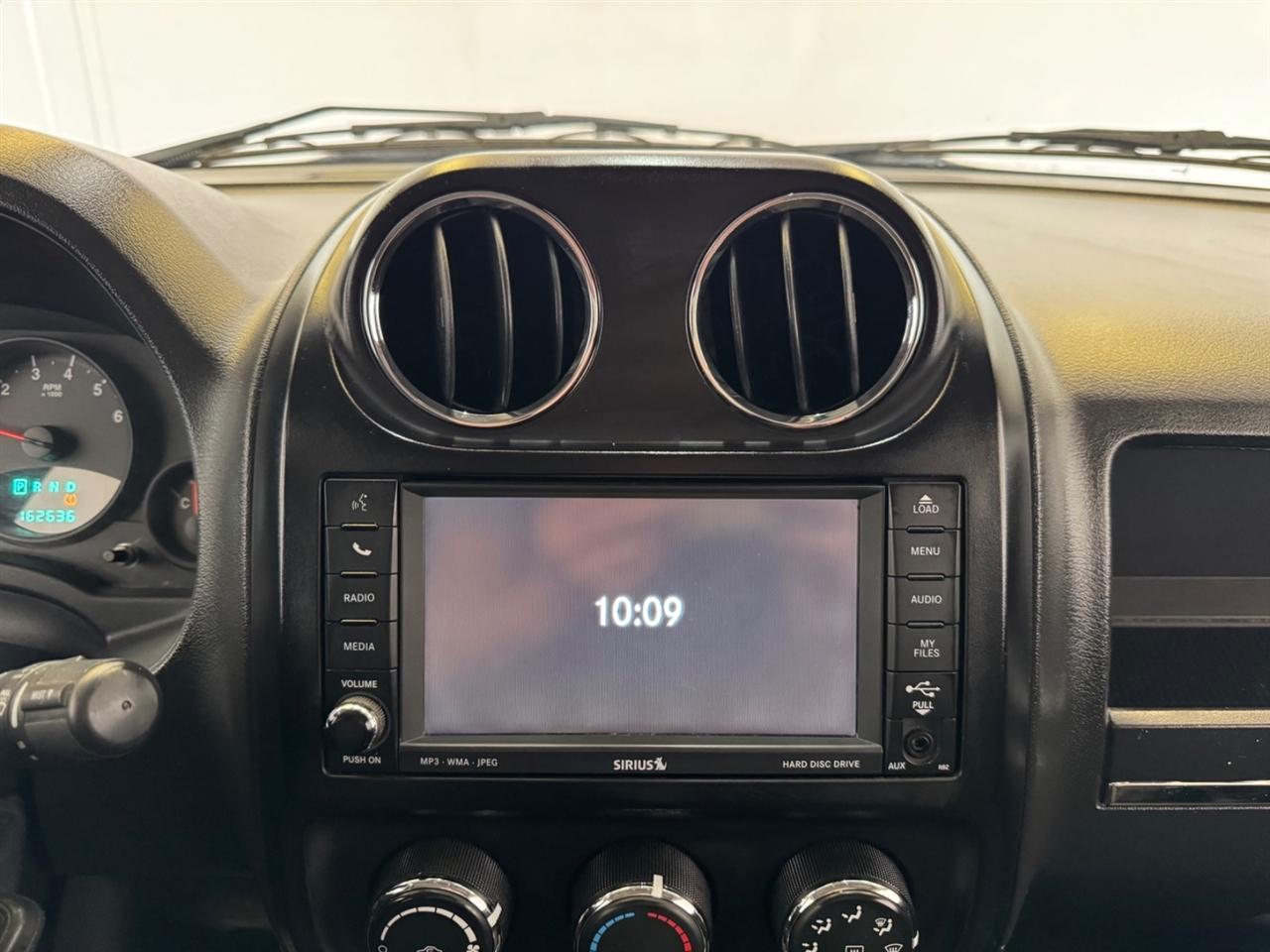 Jeep Compass FWD 4dr Latitude 2011