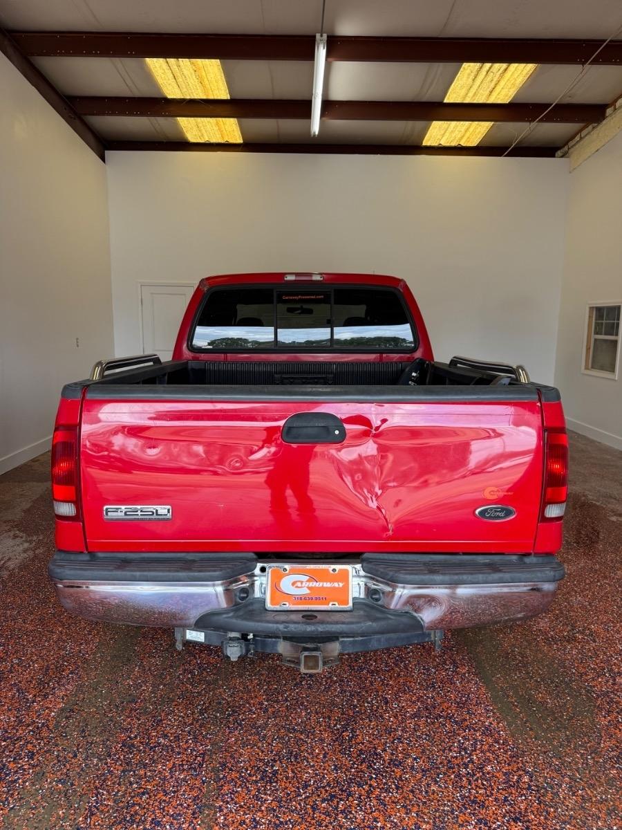 Ford Super Duty F-250 Crew Cab 156" XLT 2006