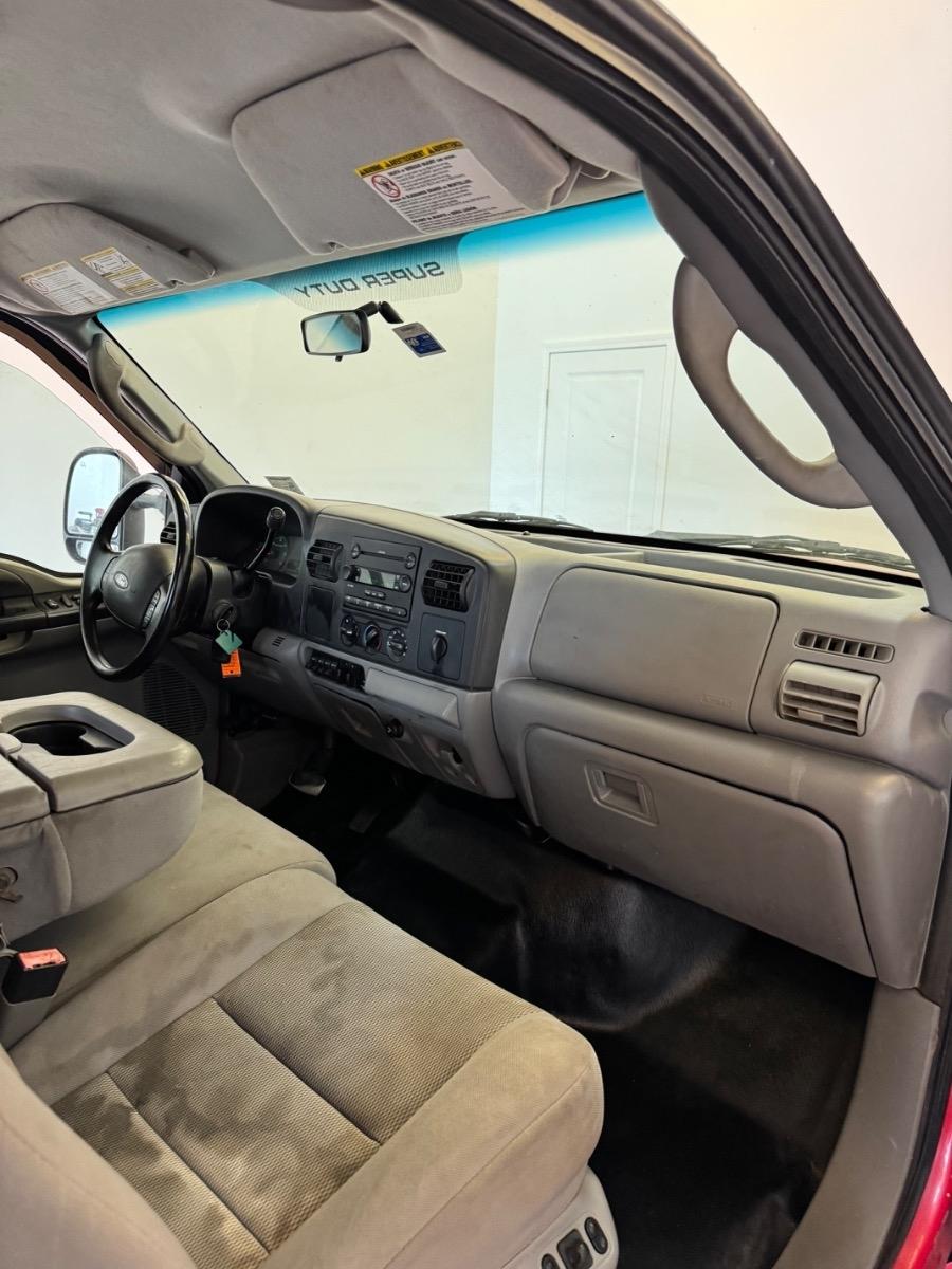 Ford Super Duty F-250 Crew Cab 156" XLT 2006