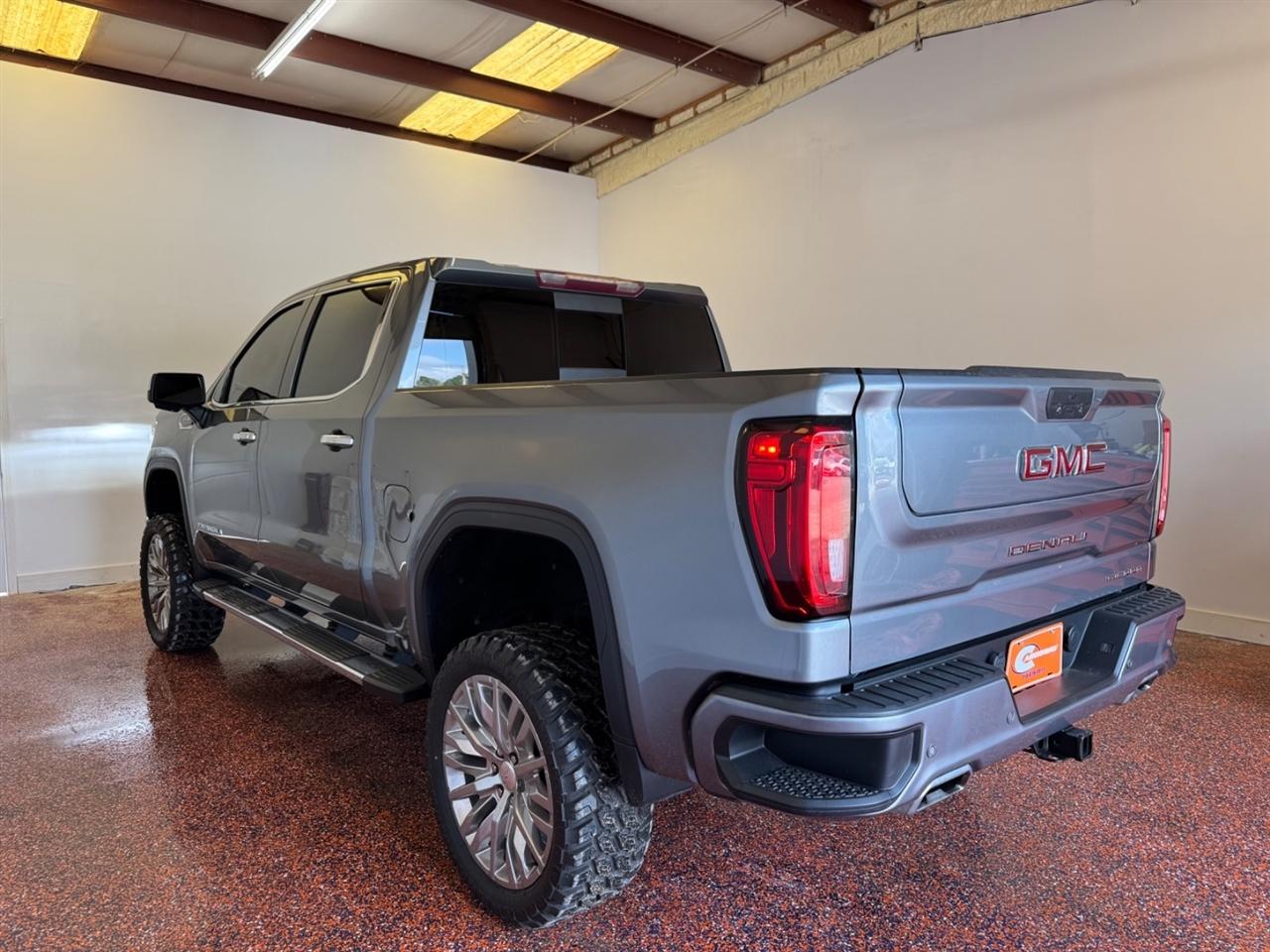 GMC Sierra 1500 2WD Crew Cab 147" Denali 2021