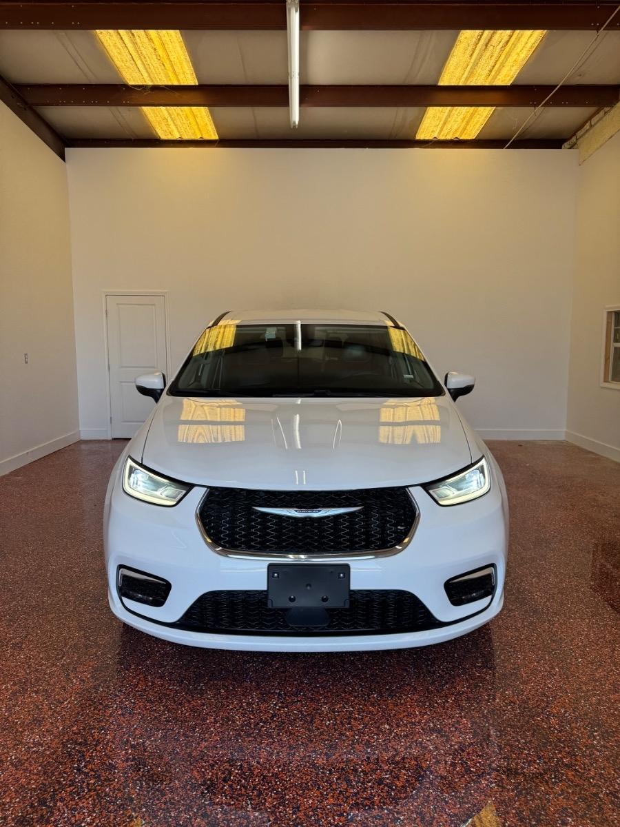 Chrysler Pacifica Touring L FWD 2023