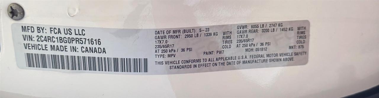 Chrysler Pacifica Touring L FWD 2023