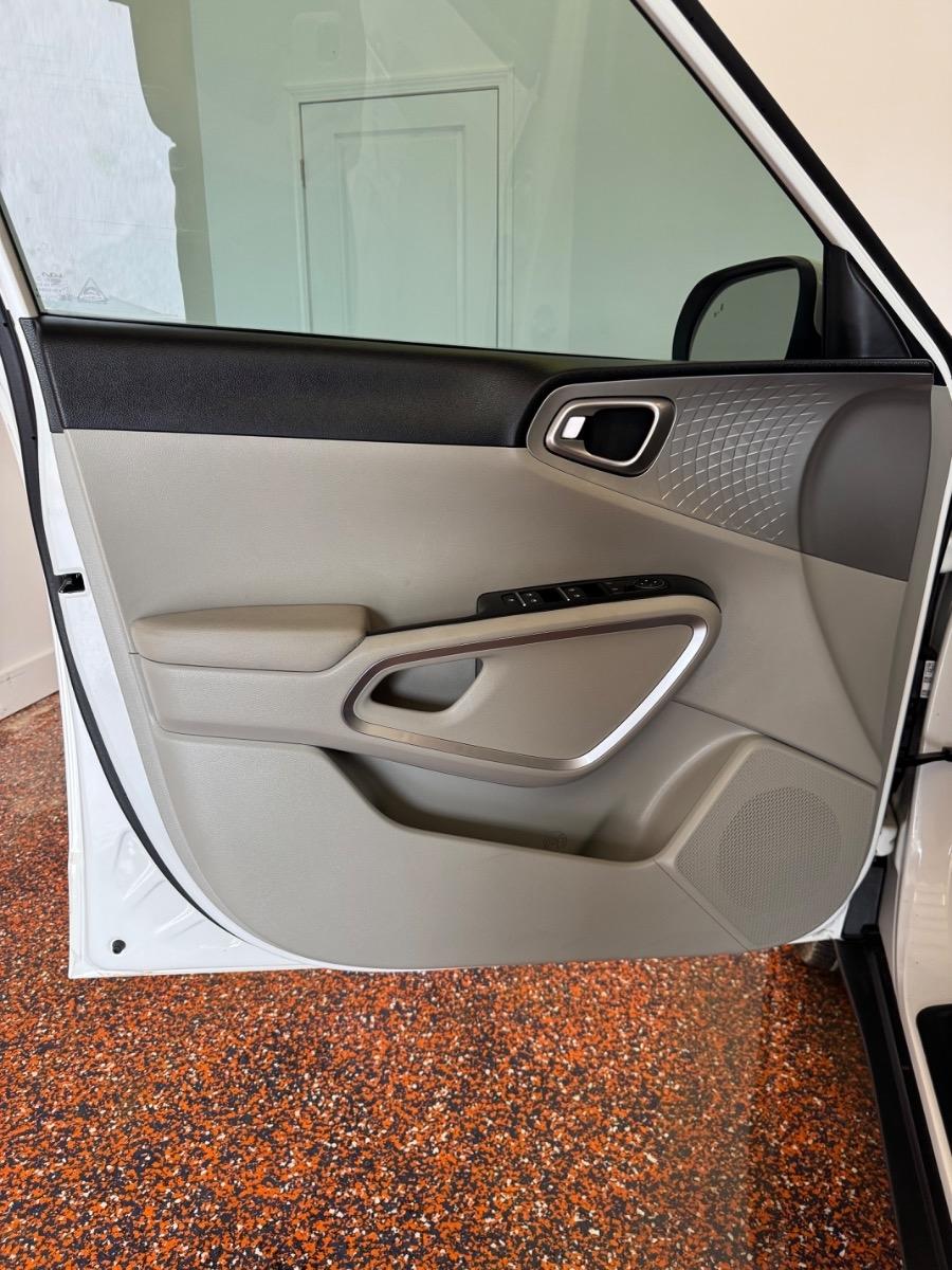 Kia Soul LX IVT 2023