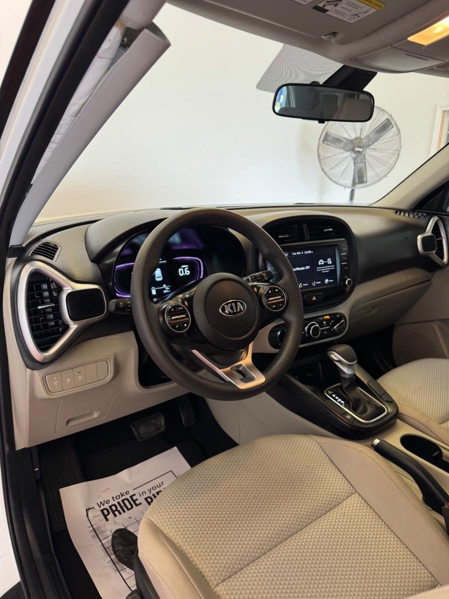 Kia Soul LX IVT 2023