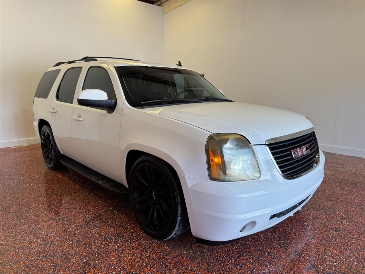 GMC Yukon 2WD 4dr 1500 SLE 2012