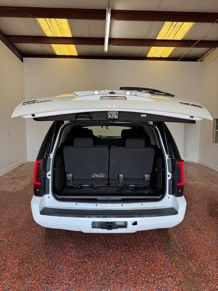 GMC Yukon 2WD 4dr 1500 SLE 2012