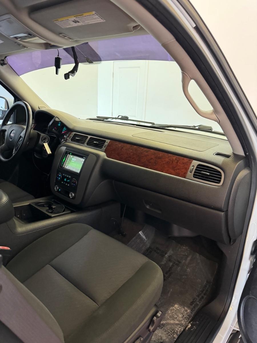 GMC Yukon 2WD 4dr 1500 SLE 2012