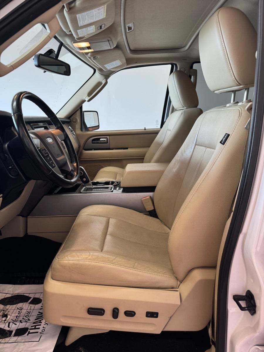 Ford Expedition EL 2WD 4dr Limited 2016