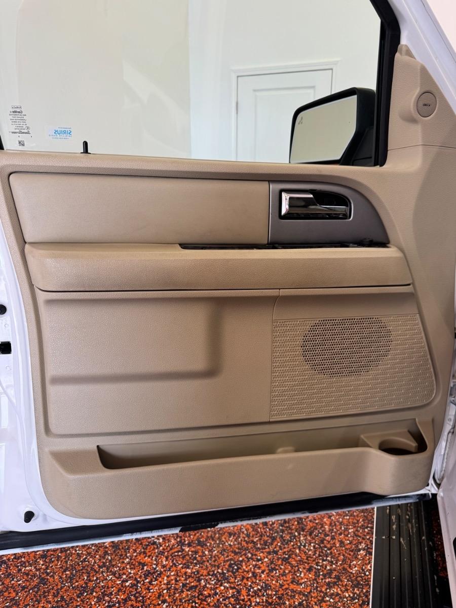 Ford Expedition EL 2WD 4dr Limited 2016