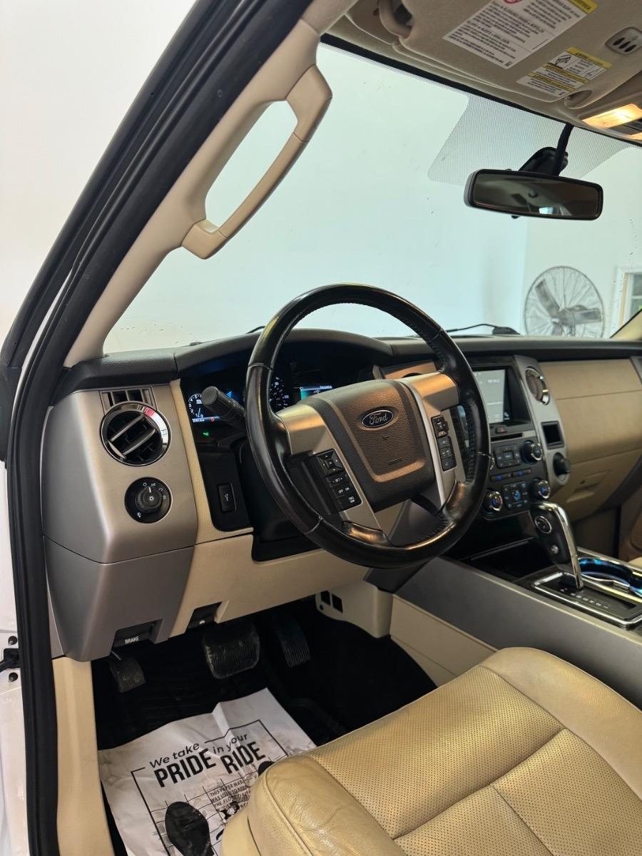 Ford Expedition EL 2WD 4dr Limited 2016
