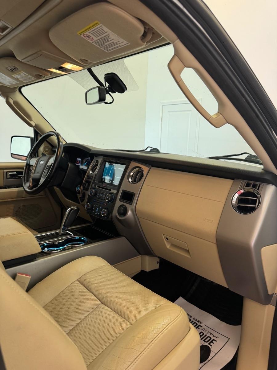 Ford Expedition EL 2WD 4dr Limited 2016