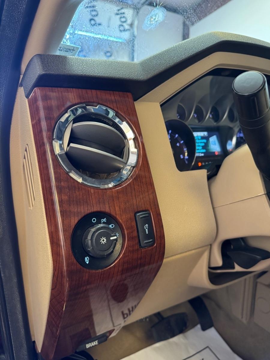 Ford Super Duty F-250 SRW 4WD Crew Cab 172" Platinum 2016