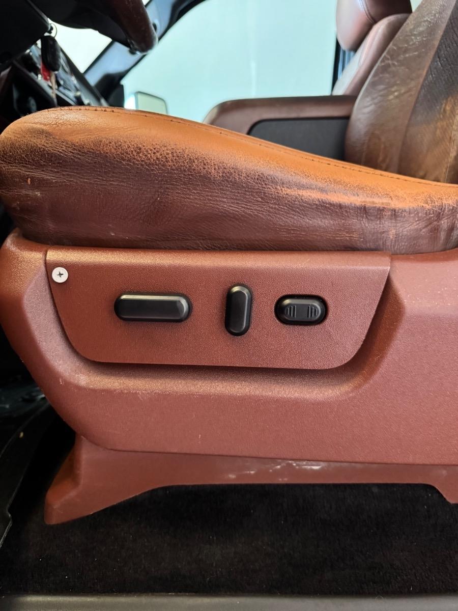 Ford Super Duty F-250 SRW 4WD Crew Cab 156" King Ranch 2011