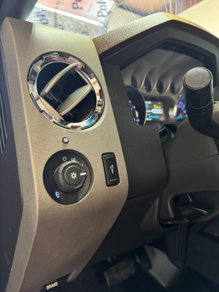 Ford Super Duty F-250 SRW 4WD Crew Cab 156" King Ranch 2011