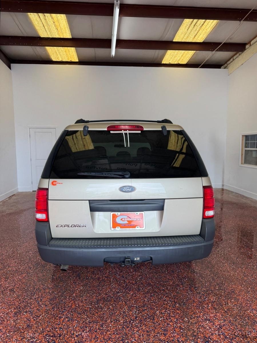 Ford Explorer 4dr 114" WB 4.0L XLS 4WD 2003
