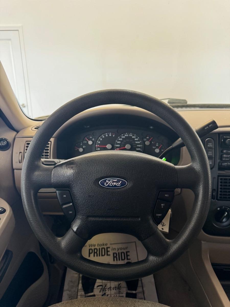 Ford Explorer 4dr 114" WB 4.0L XLS 4WD 2003