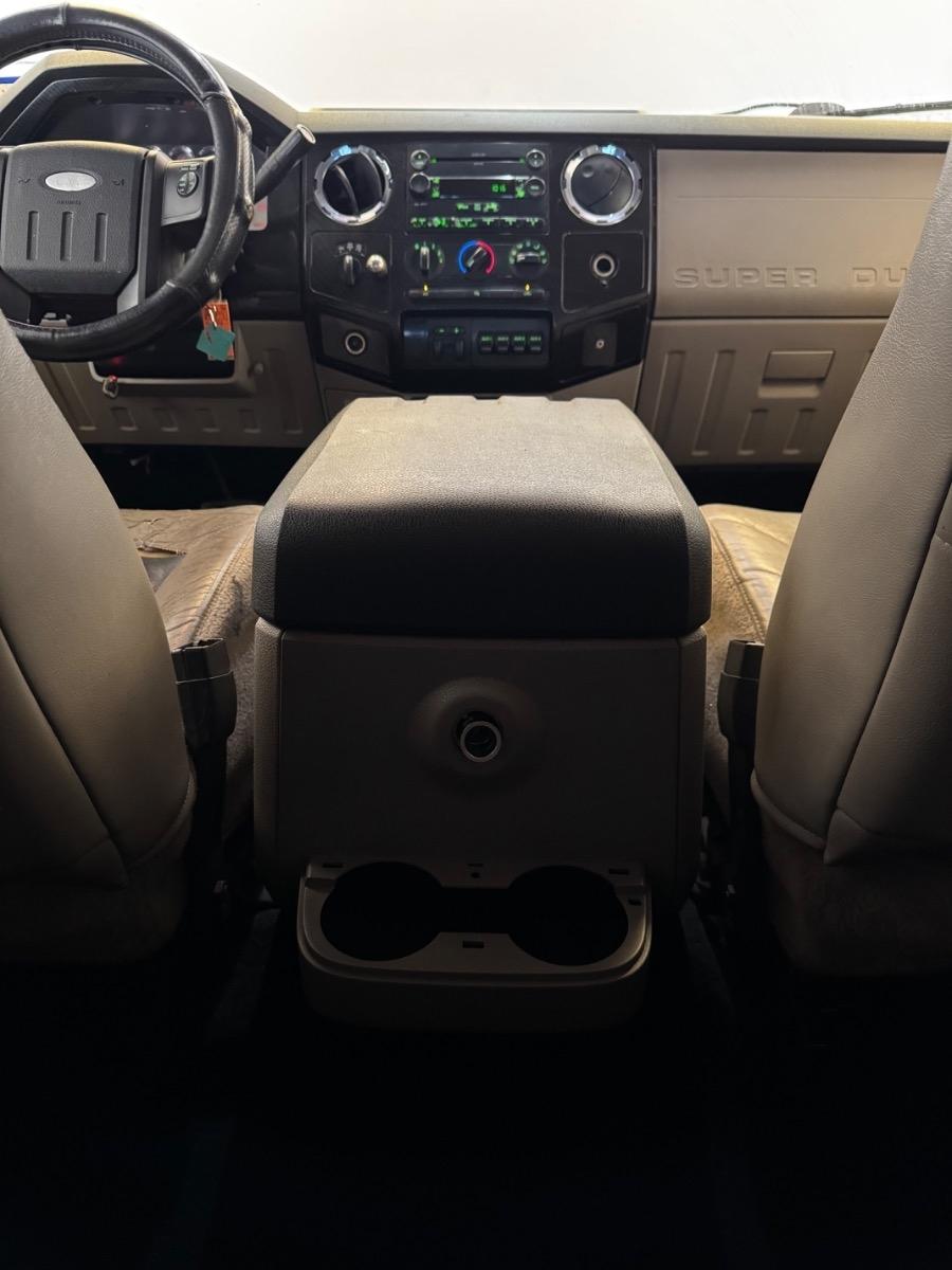 Ford Super Duty F-250 SRW 4WD Crew Cab 156" XL 2008