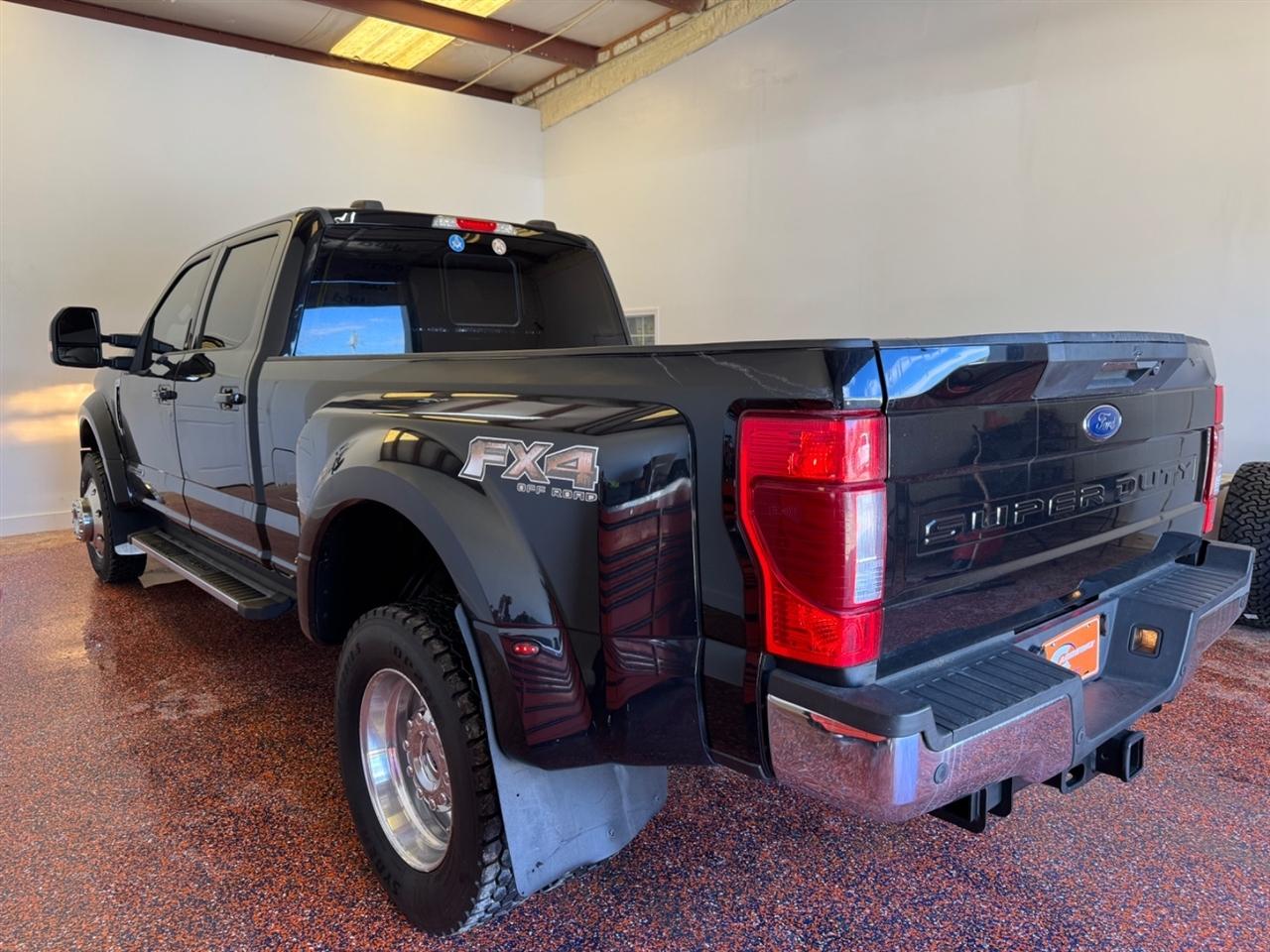 Ford Super Duty F-450 DRW King Ranch 4WD Crew Cab 8' Box 2022