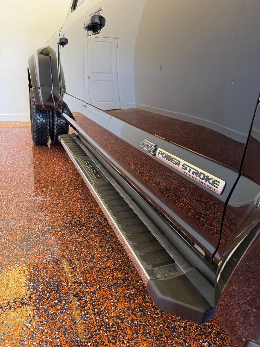 Ford Super Duty F-450 DRW King Ranch 4WD Crew Cab 8' Box 2022