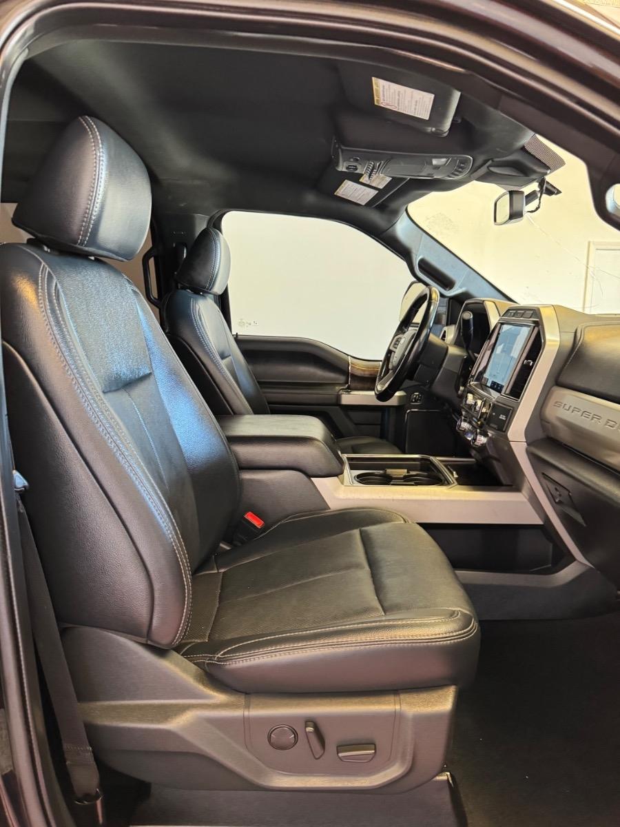 Ford Super Duty F-450 DRW King Ranch 4WD Crew Cab 8' Box 2022