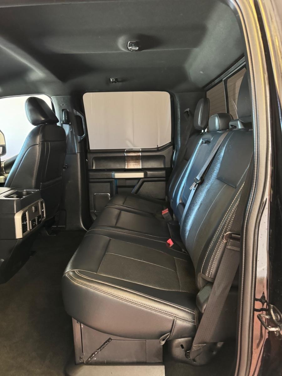 Ford Super Duty F-450 DRW King Ranch 4WD Crew Cab 8' Box 2022