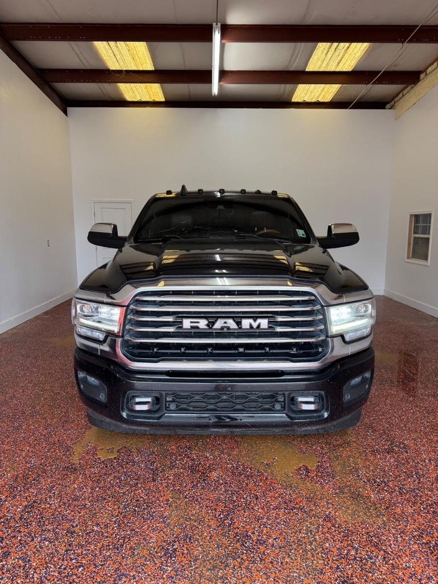 RAM 3500 Longhorn 4x4 Mega Cab 6'4" Box 2021