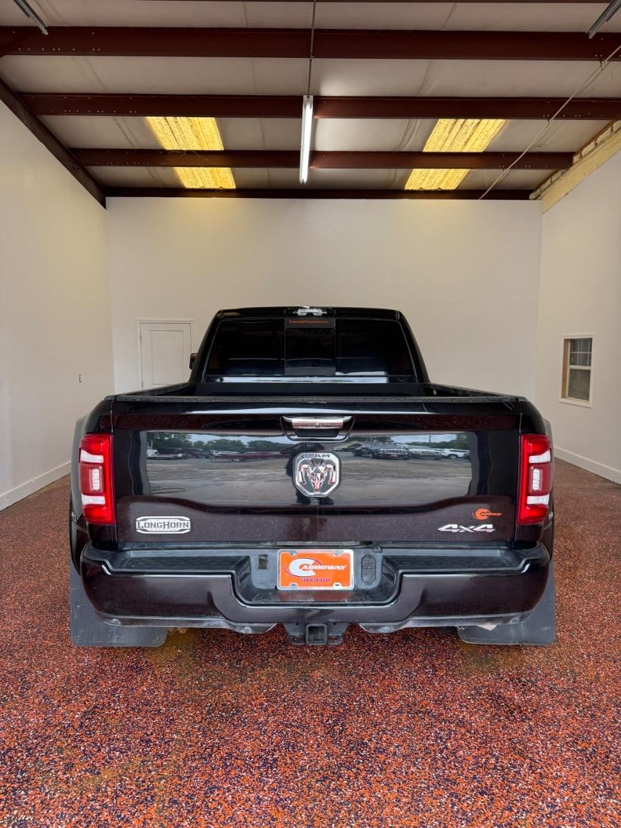 RAM 3500 Longhorn 4x4 Mega Cab 6'4" Box 2021
