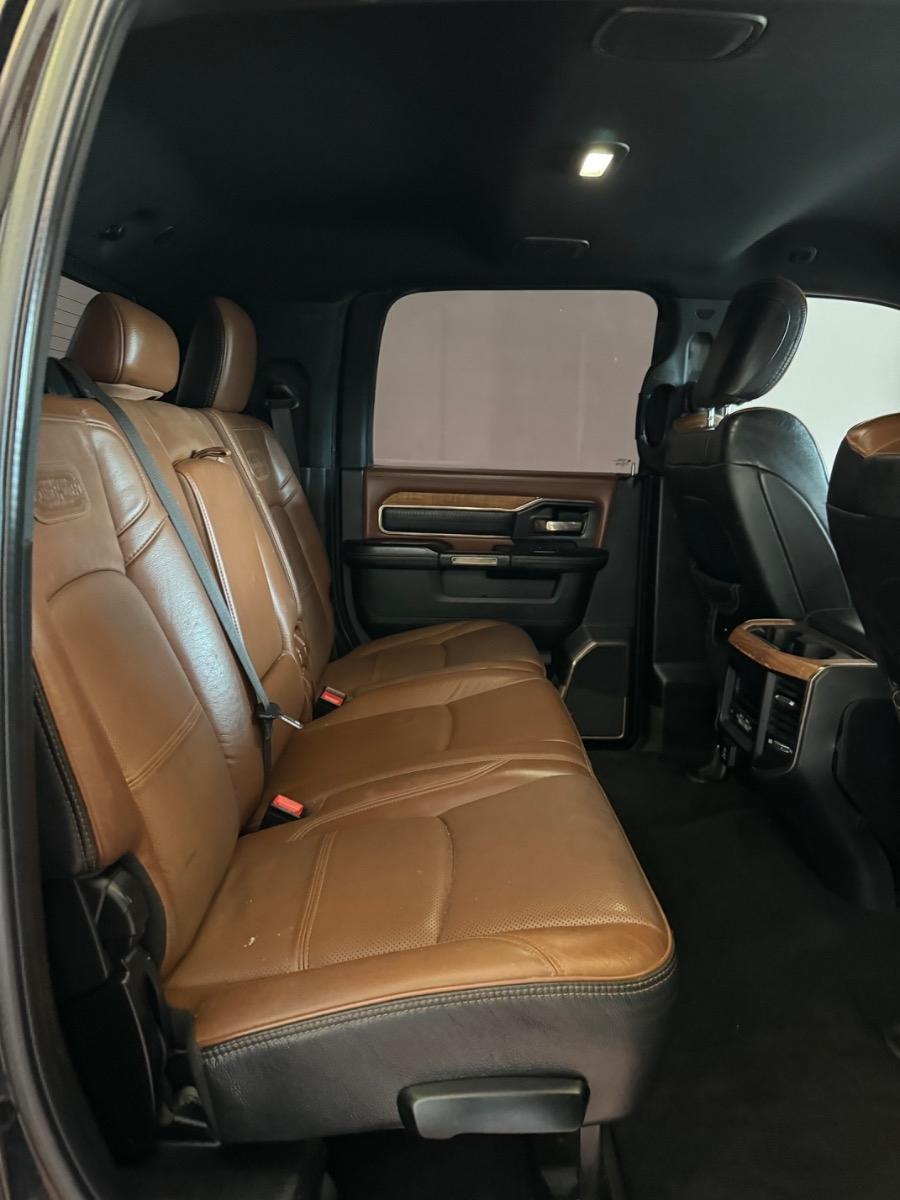 RAM 3500 Longhorn 4x4 Mega Cab 6'4" Box 2021