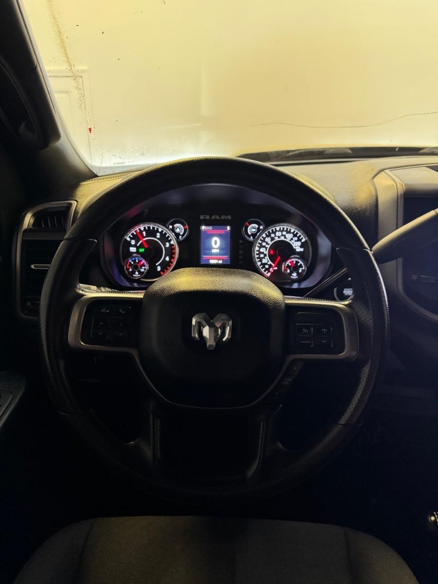 RAM 2500 Tradesman 4x4 Crew Cab 6'4" Box 2022