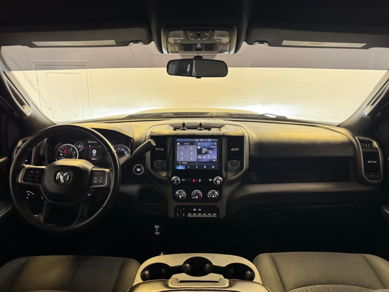 RAM 2500 Tradesman 4x4 Crew Cab 6'4" Box 2022