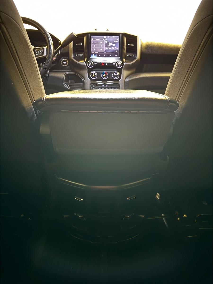 RAM 2500 Tradesman 4x4 Crew Cab 6'4" Box 2022