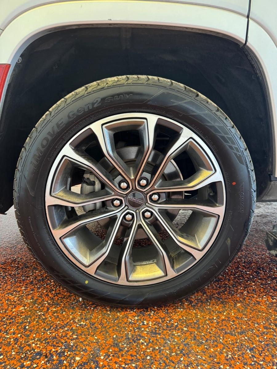 Jeep Grand Wagoneer Series III 4x4 2022