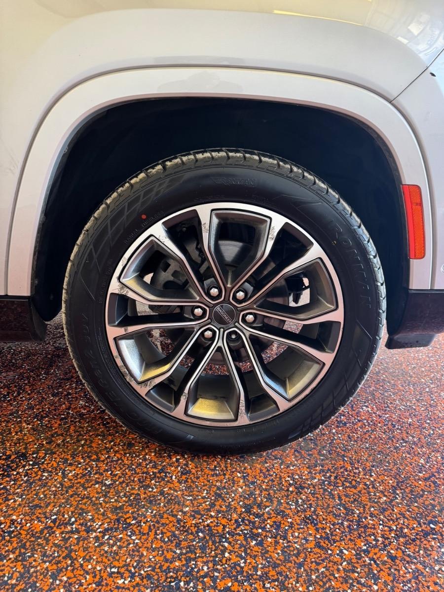 Jeep Grand Wagoneer Series III 4x4 2022