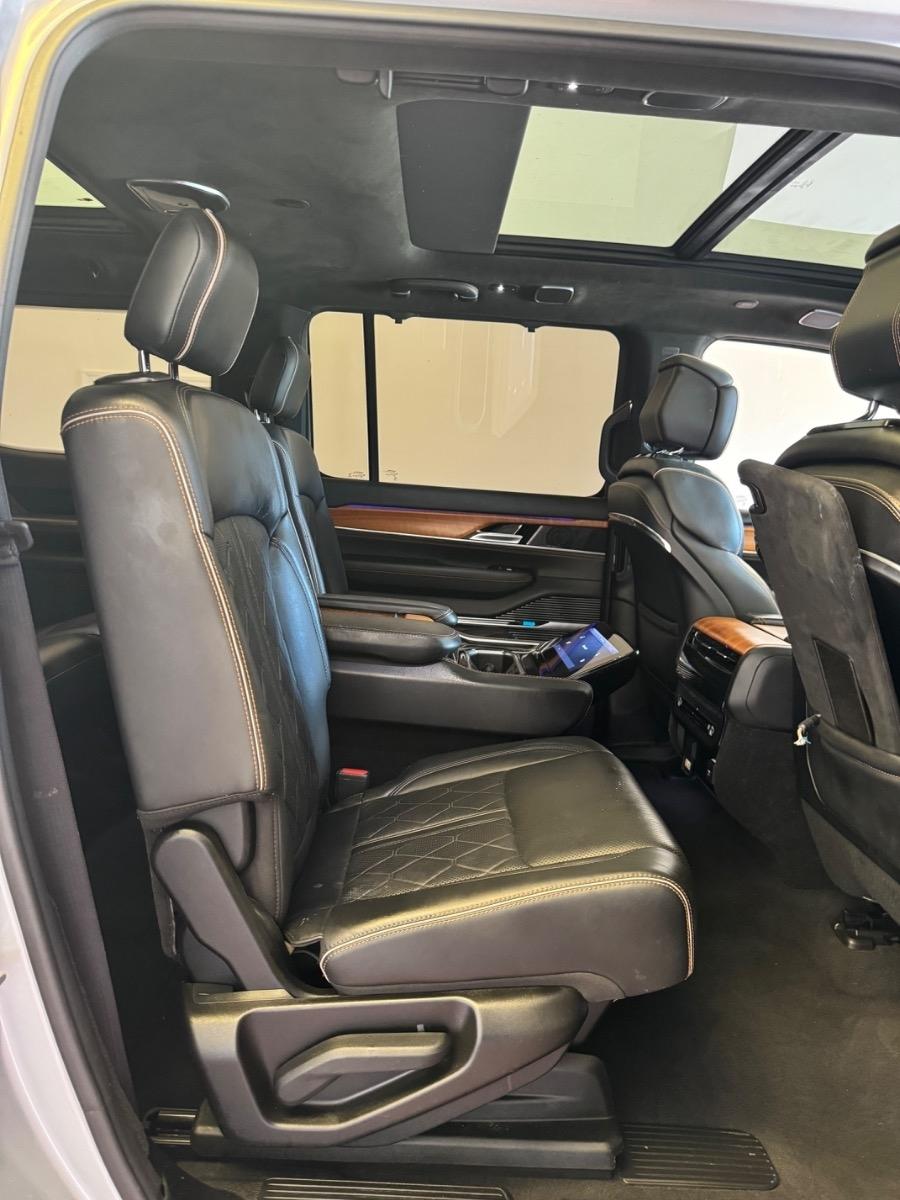 Jeep Grand Wagoneer Series III 4x4 2022